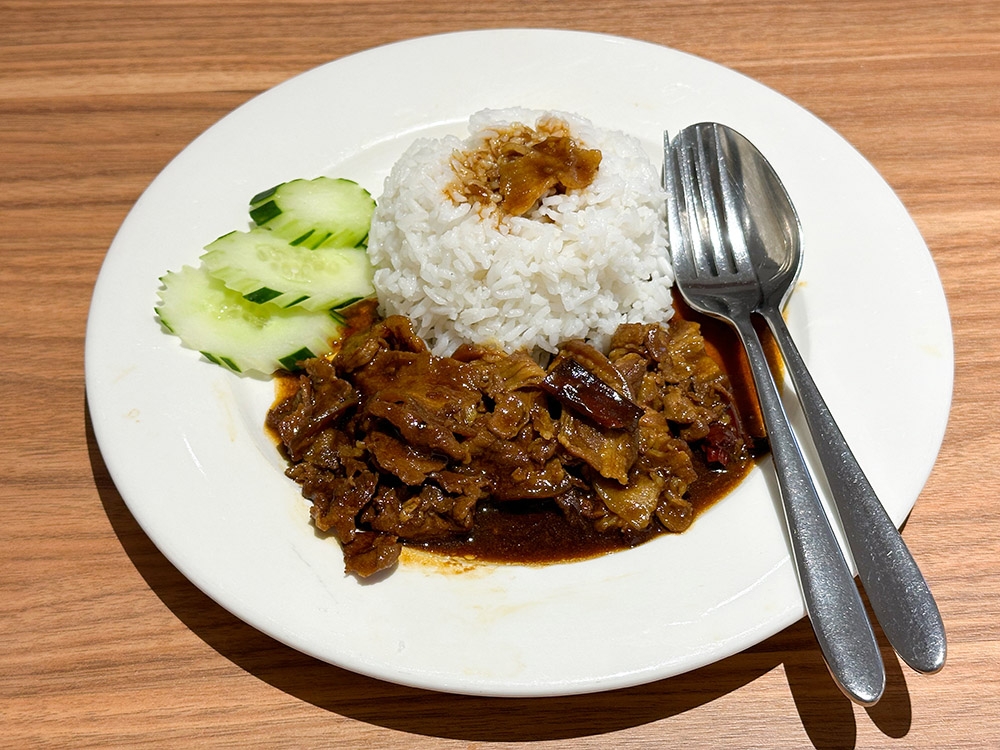 There's also a Braised Sliced Pork Belly with Salted Fish served with rice, another classic Oversea Restaurant dish.
