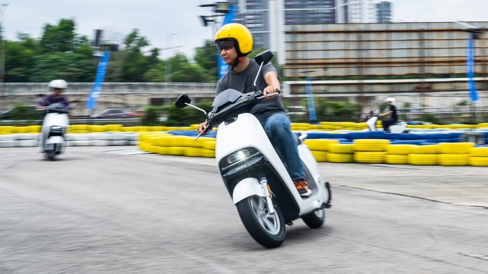 The government will announce details regarding the new electric motorcycle incentive scheme on December 8. — SoyaCincau pic 