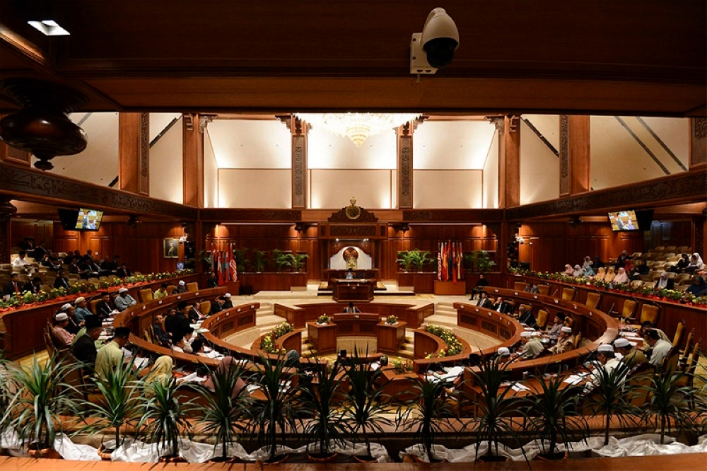 The Kelantan government today tabled the state’s 2024 Budget amounting to RM1.61 billion with an estimated deficit of RM178.49 million. — Picture by Yusof Mat Isa