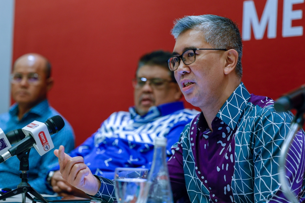 Investment, Trade and Industry Minister Datuk Seri Tengku Zafrul Abdul Aziz today chaired the first Investment Coordination Committee Meeting in Melaka November 23, 2023. — Bernama pic