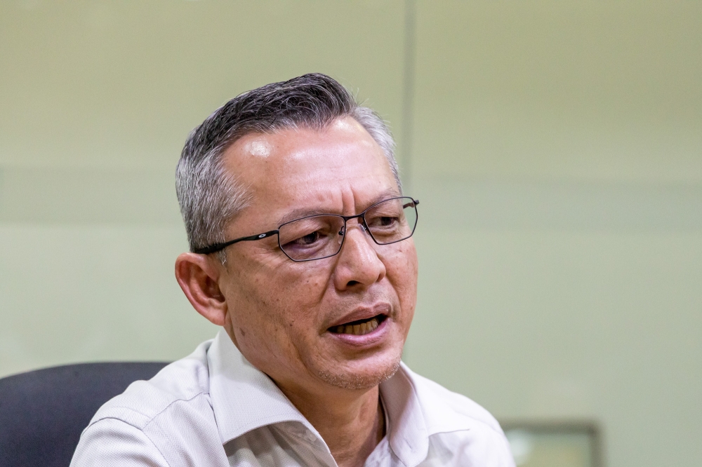 Kijal assemblyman Senator Datuk Razali Idris, who is also Bersatu Information chief, pleaded not guilty after the charge was read out to him before Judge N. Priscilla Hemamalini. ― Picture by Firdaus Latif