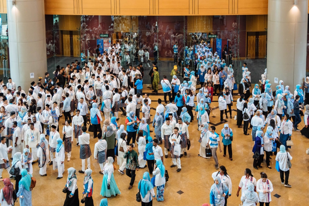 Delegates attend the 2023 PKR Woman and Youth National Congress at Putrajaya International Convention Centre November 25, 2023. — Picture Firdaus Latif