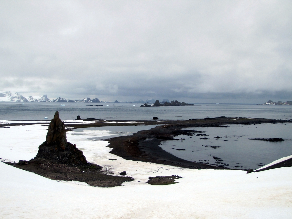 File photo of a picture taken on December 31, 2009 showing a landscape on the Antartic Peninsula. - AFP pic