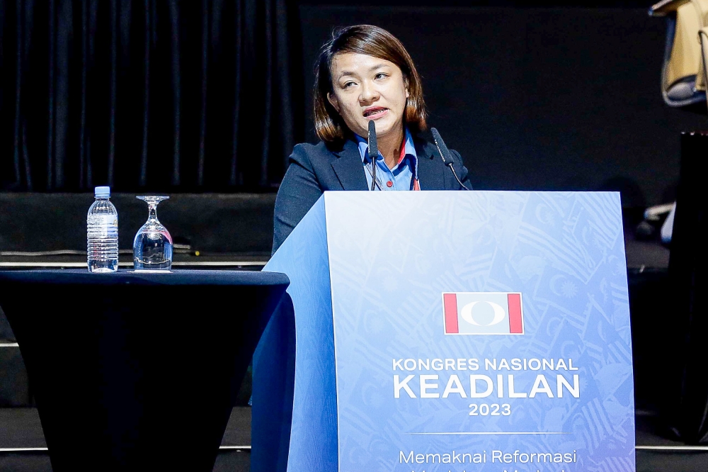 Perak PKR representative Wong Chai Yi delivers her speech during the PKR National Congress at Putrajaya International Convention Centre. — Picture by Sayuti Zainudin