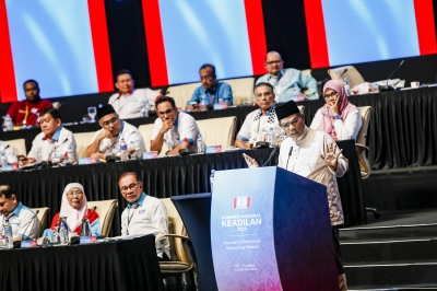 Home Ministry will expedite Federal Constitution amendment on citizenship, says Saifuddin