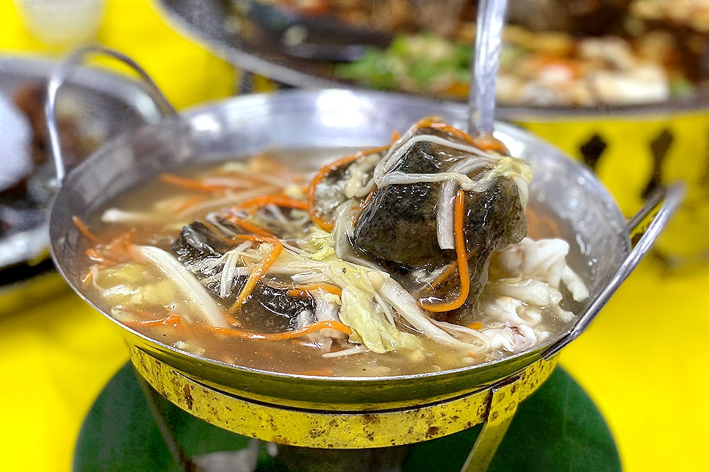 The colour of the Charcoal Tofu comes from Japanese bamboo charcoal.