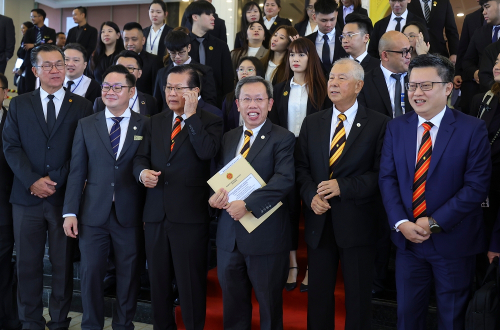 Sarawak Deputy Premier and the State Minister of Public Health, Housing and Local Government, Datuk Dr Sim Kui Hian (front, 3rd right) said the Health Ministry had allocated RM2.62 billion as operating fund, and RM397.68 million for development of health facilities. — Bernama pic 