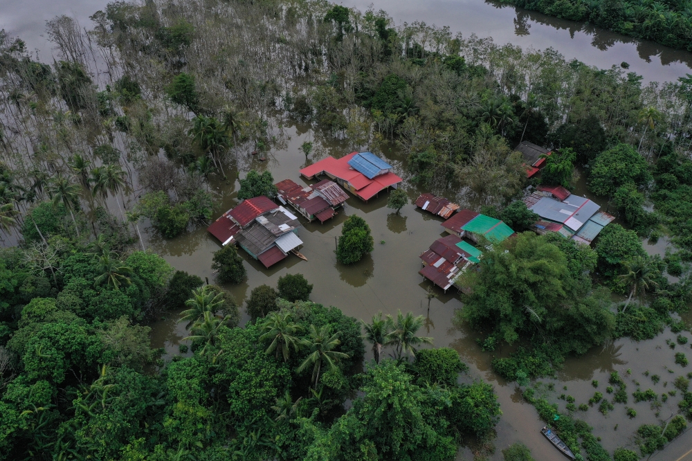 Kampung Tersang in Rantau Panjang, Kelantan, is flooded as a result of rain for the past few days, November 27, 2023. — Bernama pic 
