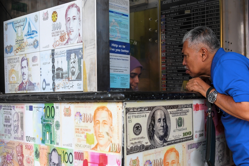 Ringgit retreats after three days of gains | Malay Mail