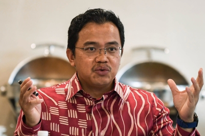 Malaysia's ECRL first to have 4G rail communication network in SE Asia, says CEO - Vimarsana News