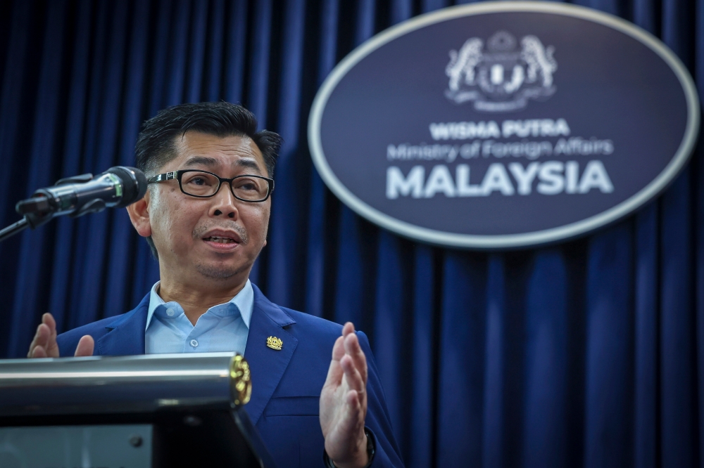Deputy Foreign Minister Datuk Mohamad Alamin said the 121, who returned home today through the evacuation exercise that was activated, were among 128 Malaysians stranded in Laukkaing following the civil war which broke out at the end of October. — Bernama pic
