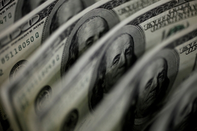 Dollar eases as traders weigh rate cut prospects - Vimarsana News