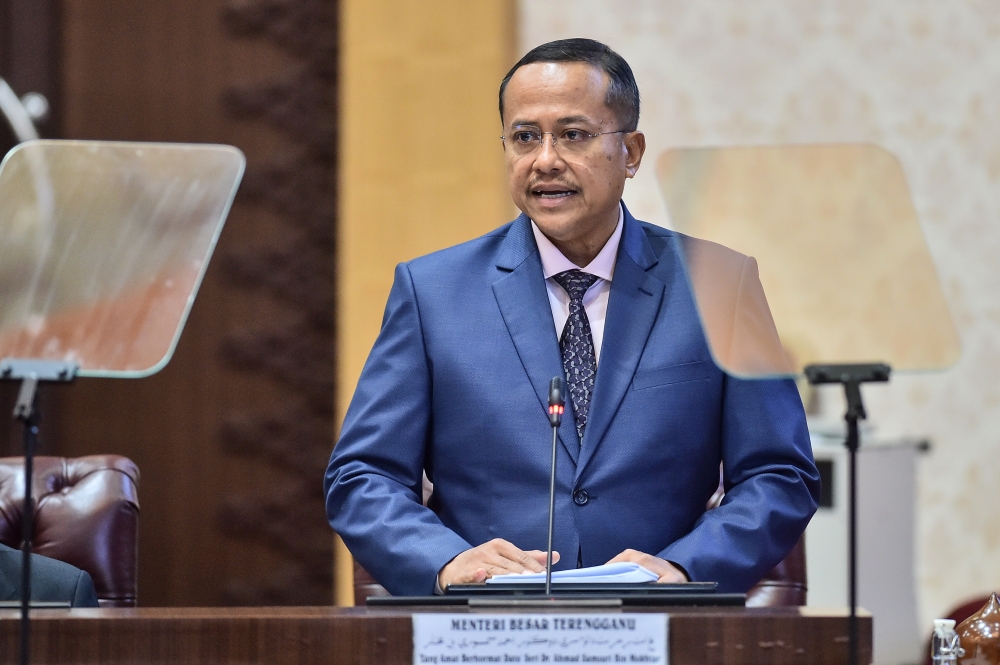Former prime minister Tun Dr Mahathir Mohamad said PN’s candidate for the Kemaman parliamentary seat, Datuk Seri Ahmad Samsuri Mokhtar (pic), has proven his capabilities in administering Terengganu effectively as the Menteri Besar. — Bernama pic