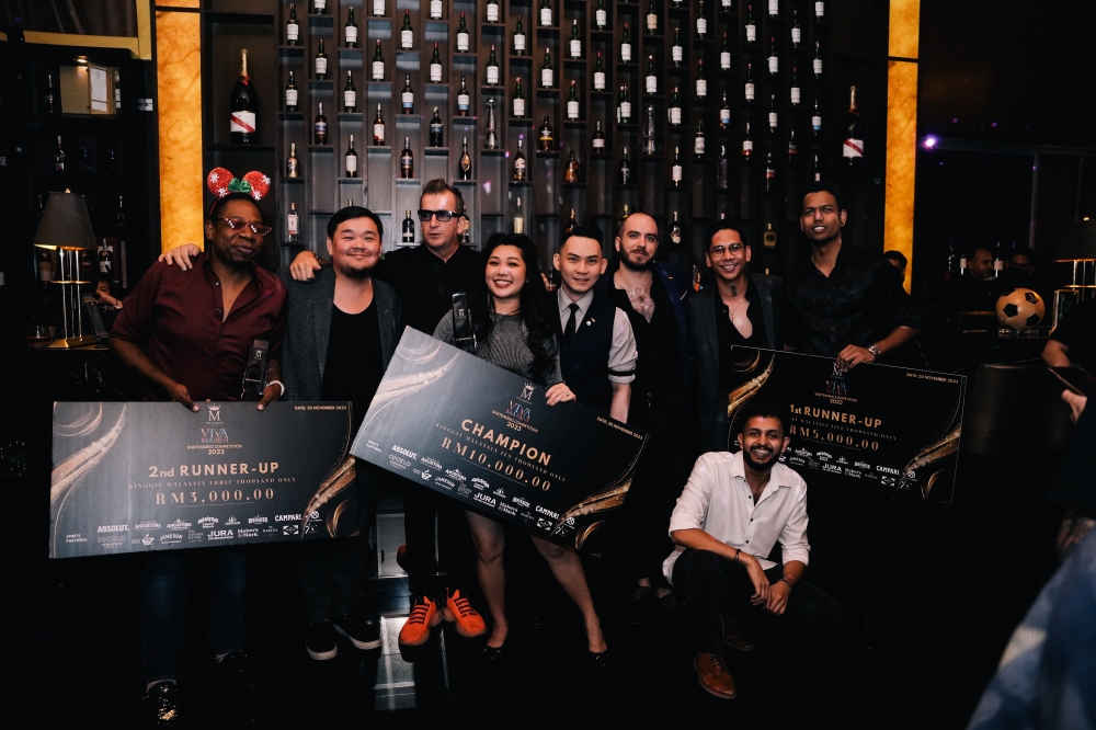 Marini (third from left) with Winchester (fourth from left) and the other winners. — Picture courtesy of The Marini’s Group