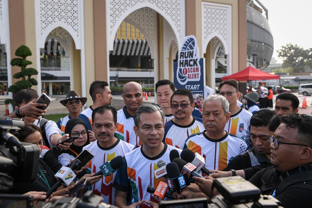Minister of Communications and Digital Fahmi Fadzil said efforts had been made by Mimos to explain and provide information on the matter to the public and the Ministry of Communications and Digital (KKD) had been tasked to help. — Bernama pic