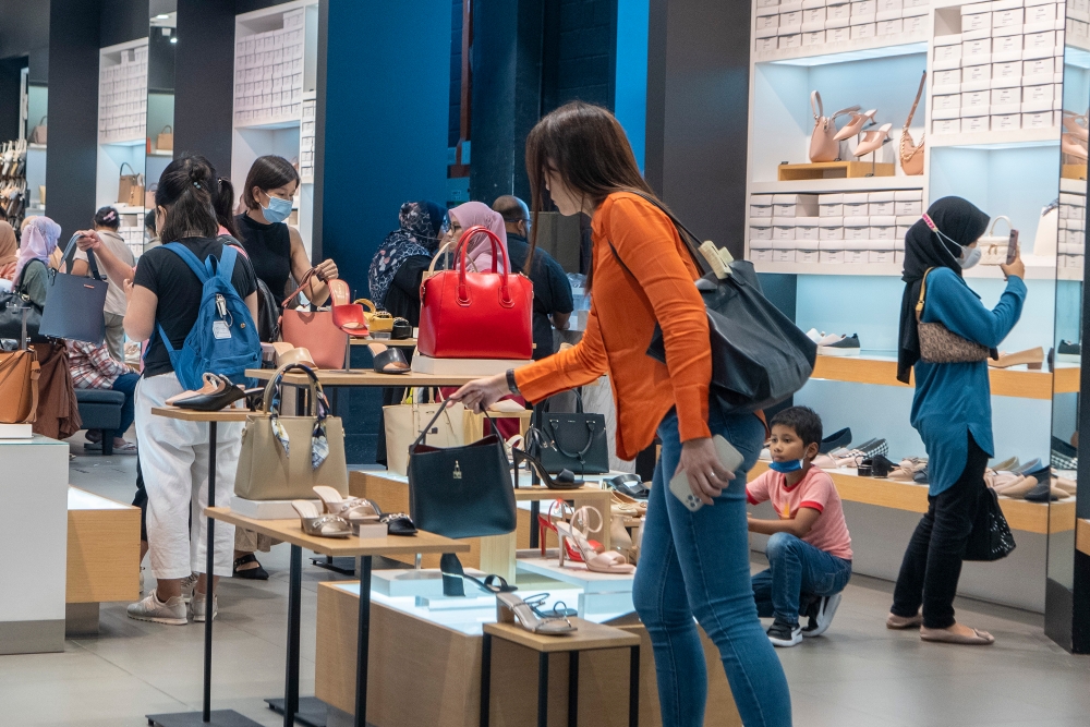 The retail industry expanded by 96.0 per cent in the third quarter of 2022 due to re-opening of retail businesses after two years of lockdown. — Picture by Shafwan Zaidon