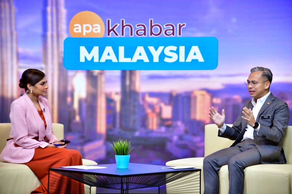 Minister Fahmi Fadzil said he viewed the sustainability of the media industry as the key to ensuring that authentic news is obtained from professional sources, and KKD would always support the country’s media ecosystem. — Bernama pic 