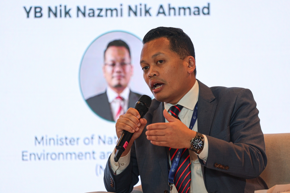 NRECC Minister Nik Nazmi Nik Ahmad said the urgency for Malaysia’s shift to sustainable energy is fuelled by global commitments, particularly the Paris Agreement and the need to fortify economic diversification and energy security. — Bernama pic 