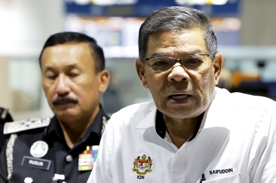 Report: Singaporeans travelling to Malaysia not required to fill in digital arrival card, says Saifuddin Nasution - Vimarsana News