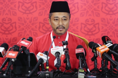 Umno veep: Isham Jalil sacked following actions deemed threatening to party