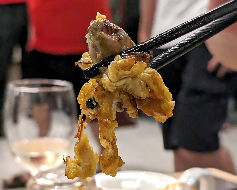 'Or chien' here actually allows you to pick up both oyster and egg easily.