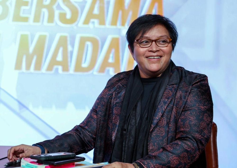 Minister in the Prime Minister’s Department (Law and Institutional Reform) Datuk Seri Azalina Othman Said has described the Sul heirs arbitration as a completely flawed and baseless extortion attempt on the people of Malaysia. — Bernama pic   