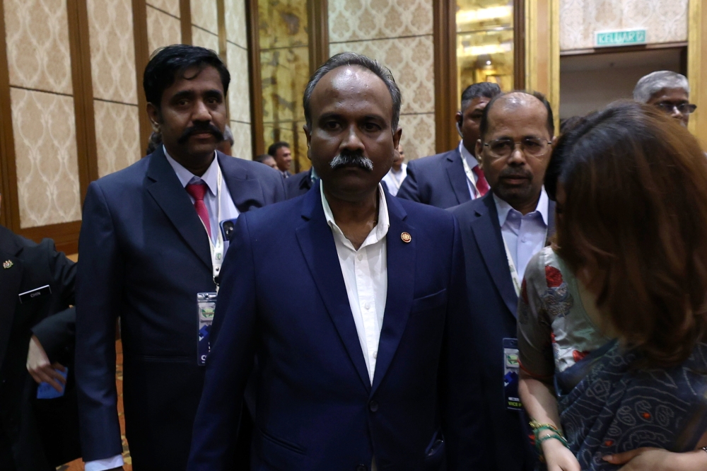 Human Resources Minister V. Sivakumar said the unemployment rate in Malaysia is targeted to drop to three per cent next year, compared to the 3.4 per cent recorded this year. — Bernama pic 
