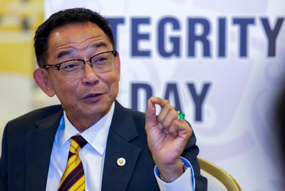 Sarawak Minister of Tourism, Creative Industry and Performing Arts Datuk Seri Abdul Karim Rahman Hamzah said his ministry will iron out any problems that slow down the process, which in some cases takes more than six months to approve. — Bernama pic