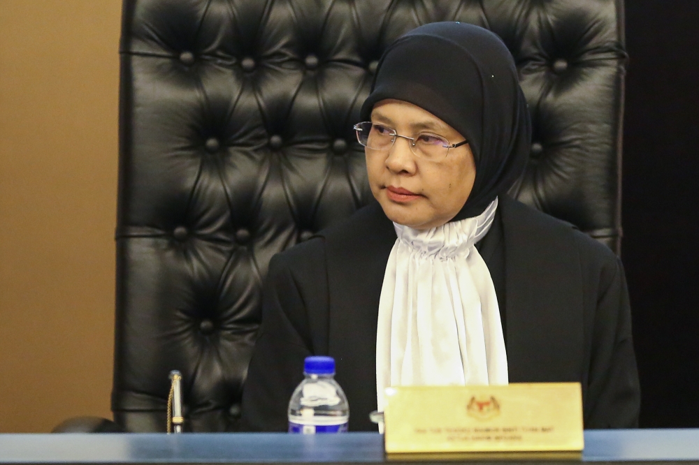Chief Justice Tun Tengku Maimun Tuan Mat said Section 498 of the Penal Code — which punishes the act of men enticing married women with up to two years' jail or fine or both — goes against Article 8(2) of the Federal Constitution. — Picture by Yusof Mat Isa