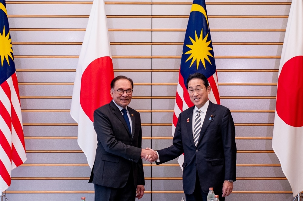 Prime Minister Datuk Seri Anwar Ibrahim with Japanese counterpart Fumio Kishida during a meeting in Tokyo December 16, 2023. ― Picture courtesy of Prime Minister’s Department