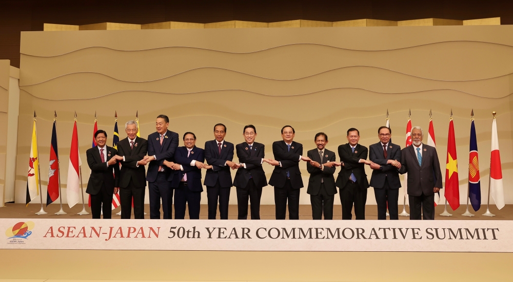 Prime Minister Datuk Seri Anwar Ibrahim takes a group photograph with Asean leaders during the Asean-Japan Commemorative Summit in Tokyo, December 17, 2023. — Bernama pic 
