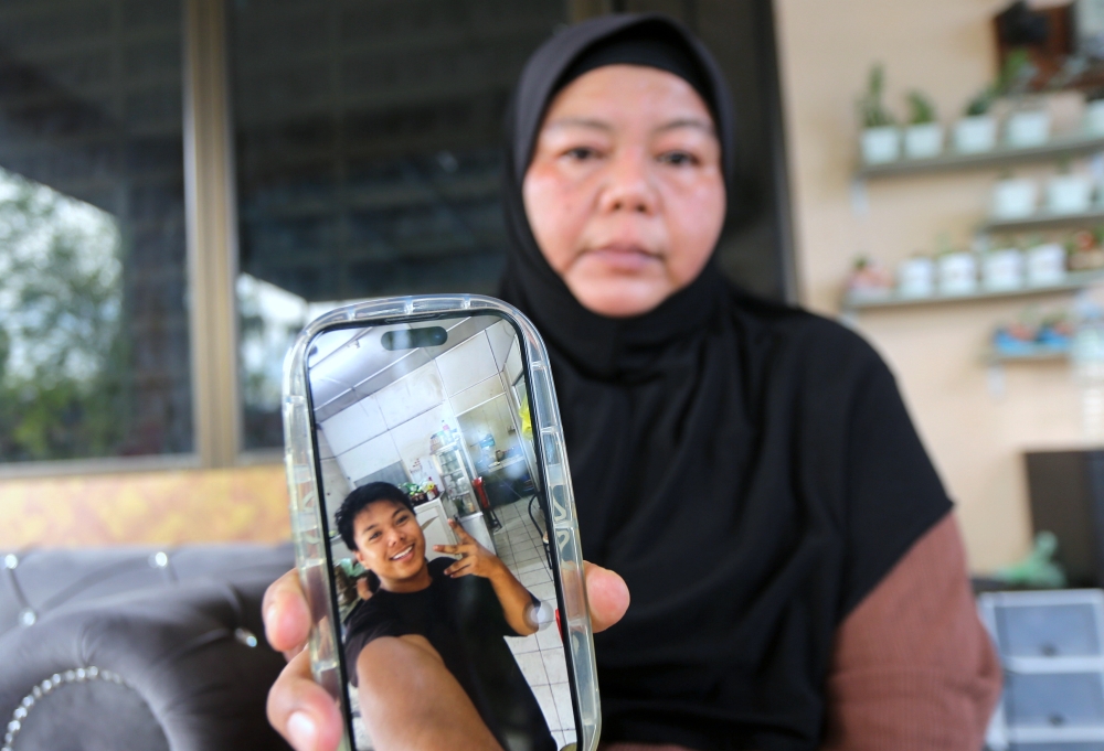 The family of the hit-and-run victim, Muhammad Zaharif Affendi Muhd, has appealed to social media users to delete videos and photos of the fatal accident near Sekolah Menengah Kebangsaan (SMK) Jati here. — Bernama pic