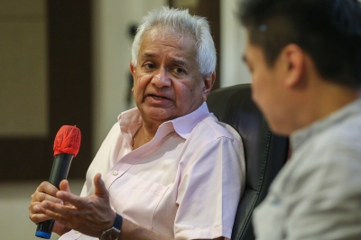 Tommy Thomas sues govt, special taskforce over memoir investigation - Vimarsana News