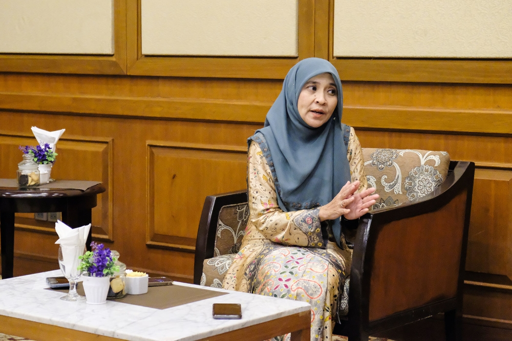 Speaking to Malay Mail in a recent interview, Farah Nini Dusuki, who was appointed for a three-year term effective March this year said this would be followed by child safety — highlighting their welfare on the road or at home, and not necessarily when facing abuse. — Picture by Miera Zulyana