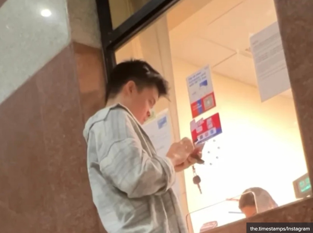 Bah Wei Jun, 26, said that his Malaysian-registered car was recorded as not having left Singapore for four months even though it was in the country only for a few hours. — Instagram/the.timestamps via TODAY