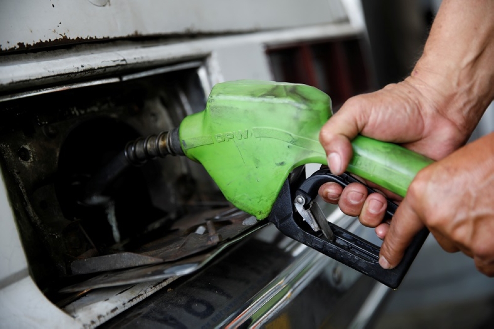 Oil prices climbed today, with Brent once again trading over US$80 (RM370) a barrel, as shipping disruptions in the Red Sea continued to raise concerns over the security of global supplies. — Reuters pic