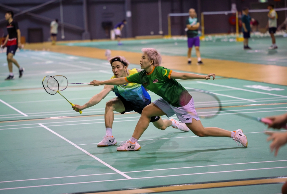 National mixed doubles players Chen Tang Jie-Toh Ee Wei during a training session at Petronas Badminton Academy Malaysia, Jalan Bukit Kiara, December 22, 2023. — Bernama pic 