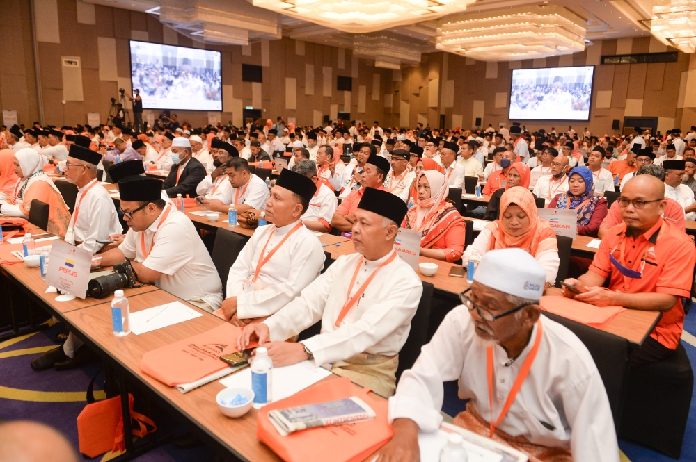 Parti Amanah Negara delegates attending the party's AGM in Klang, December 23,2023. — Picture by Miera Zulyana