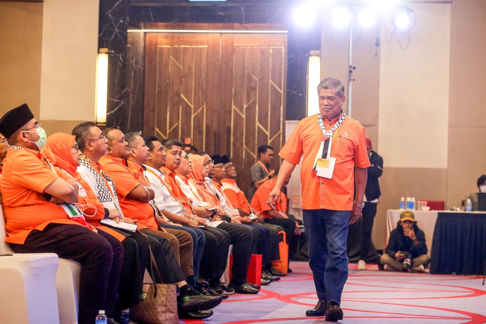 Outgoing president Datuk Seri Mohamad Sabu ranked eighth on the list with 613 votes. — Picture by Sayuti Zainudin