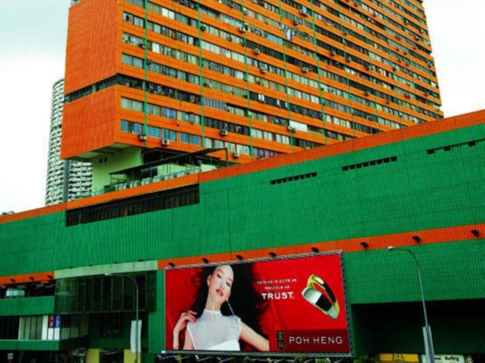 Heritage experts are happy with the news that People’s Park Complex might be conserved, but some shop owners believe a total redevelopment would be better for business. — TODAY pic