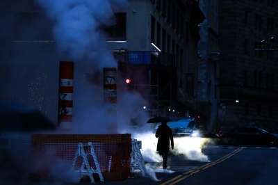 Steam pipe failure engulfs New York avenue in vapour - Vimarsana News