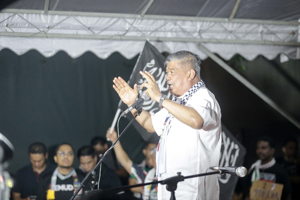 Amanah president Datuk Seri Mohamad Sabu criticised Israel for its continued military siege on Gaza for its conflict against Hamas. — Picture by Sayuti Zainudin