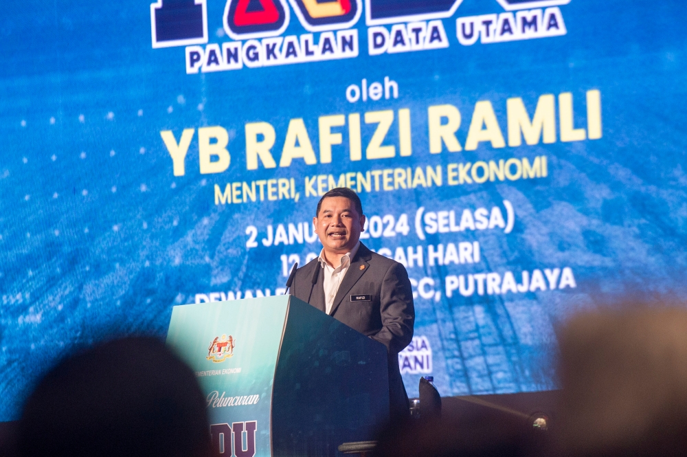 Minister Rafizi Ramli said the Ministry of Economy has taken swift action to address a number of issues regarding the Central Database Hub (Padu) system. — Picture by Shafwan Zaidon