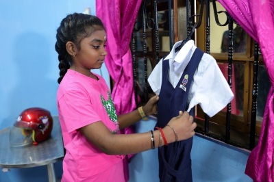 Stateless girl who wrote letter to PM excited to be able to return to school in March, wants to be a cop - Vimarsana News