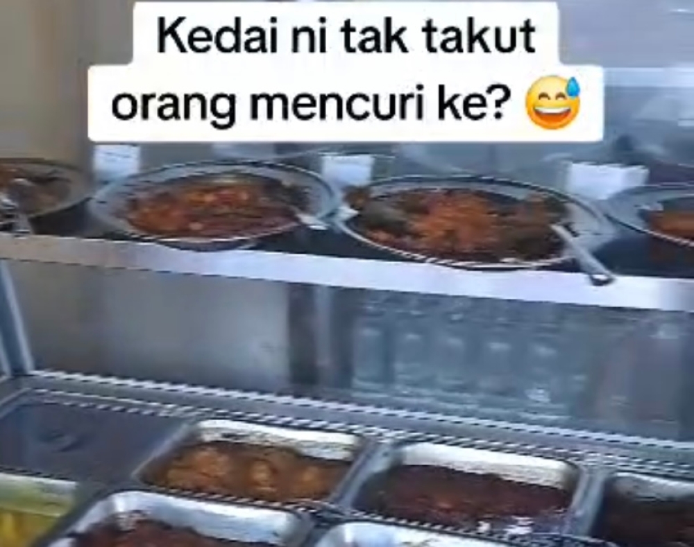 Located at Sierra 16, Puchong, the unmanned restaurant selling Malay cuisines in Puchong only offers takeaway services.— Screenshot via Tiktok/@jejakawangi