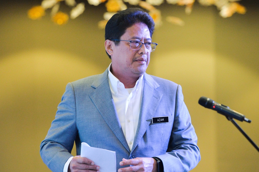 Malaysian Anti-Corruption Commission (MACC) chief commissioner Tan Sri Azam Baki at the launch of the National Good Governance Symposium in Sepang January 8, 2024. — Picture by Miera Zulyana