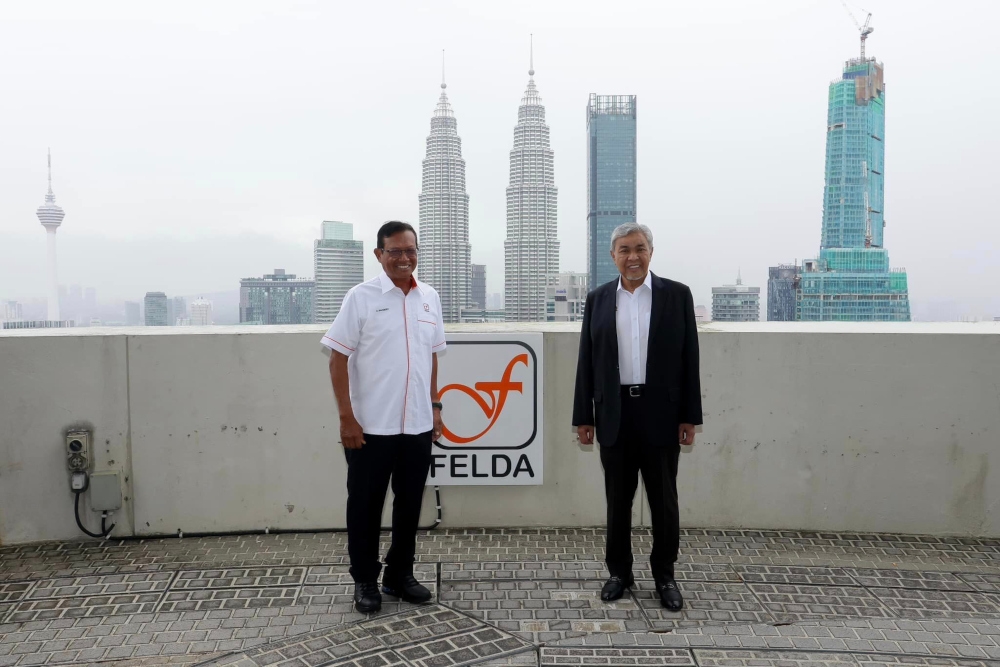 DPM Zahid: MARA to fund eligible children of Felda settlers to study abroad DPM Zahid: MARA to fund eligible children of Felda settlers to study abroad