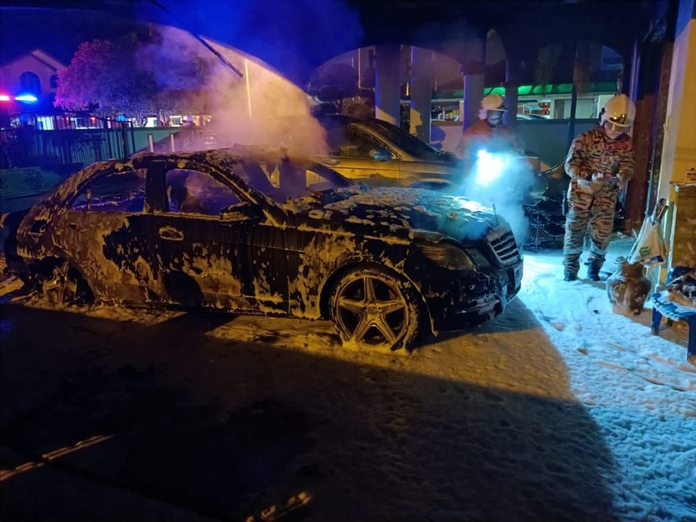 Perak police chief Comm Datuk Seri Mohd Yusri Hassan Basri said that police are tracking down an individual who is believed to be involved in the hurling of a Molotov cocktail at Ngeh house compound. — Picture courtesy of Perak police