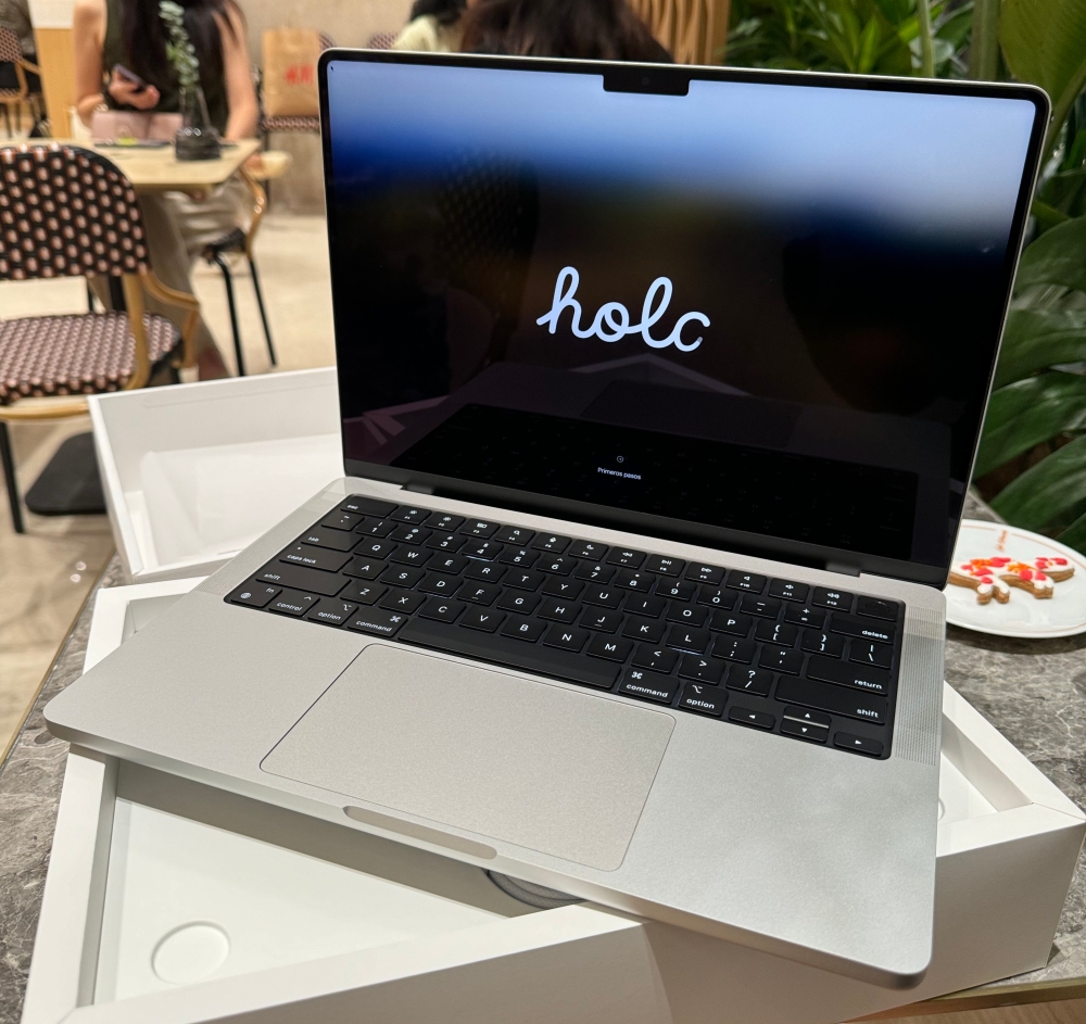 Externally there’s no real difference in the MacBook Pro M3’s design and that could be a liability down the line. — Picture by Erna Mahyuni