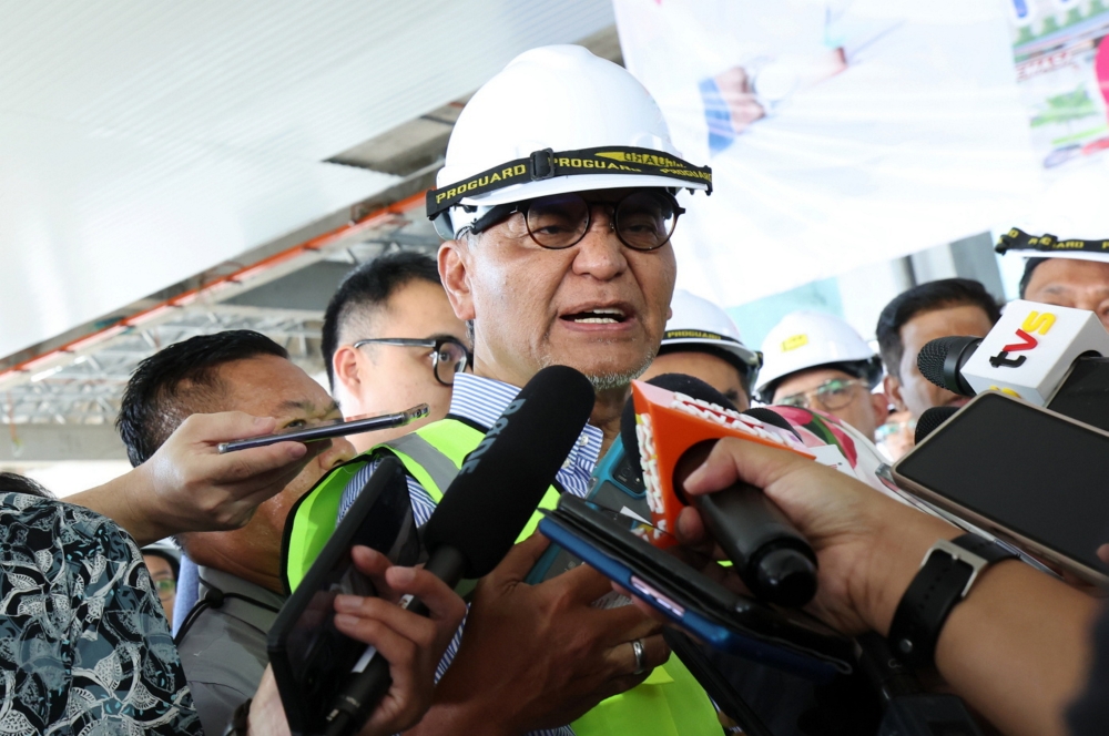 Health Minister Datuk Seri Dzulkefly Ahmad speaks to the media after visiting the Petra Jaya Hospital project site in Kuching, January 12, 2024. — Bernama pic 